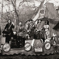 The Raconteurs (Jack White)의 앨범 Consolers Of The Lonely 커버 아트 이미지